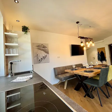 Alpin Art Appartements Grobming Exterior photo
